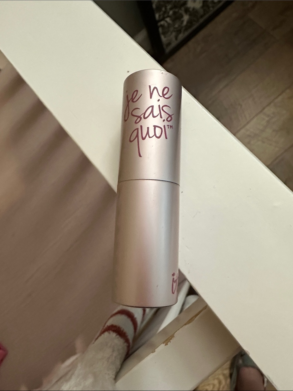 it cosmetics Je Ne Sais Quoi Shimmer Stick - Pale Pink Pearl